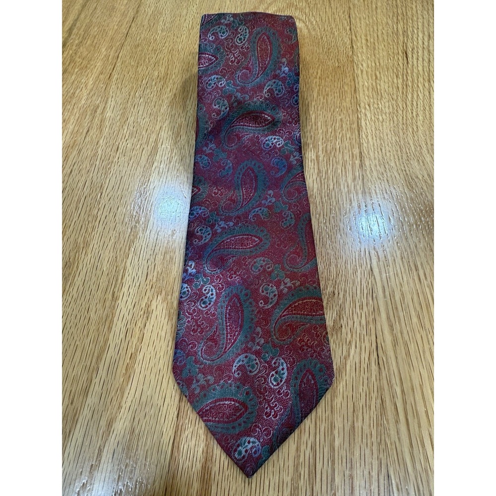 Vintage Tie 1980s Tie Tree Red Paisley Necktie 100% Polyester 3 inches‎ Wide EUC